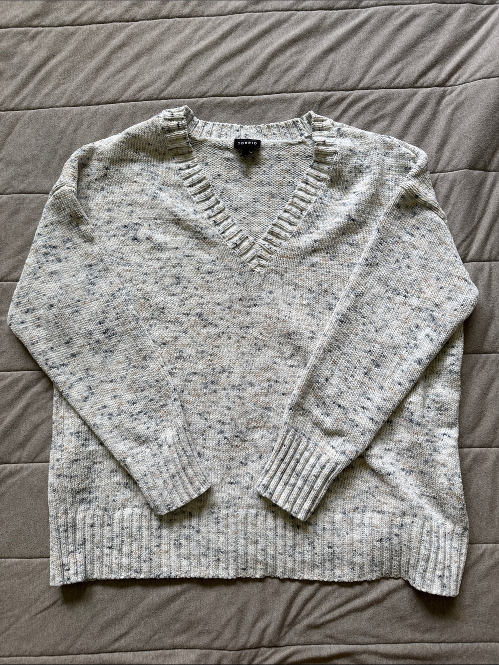 torrid Light Heather Gray Speckled V-Neck Sweater